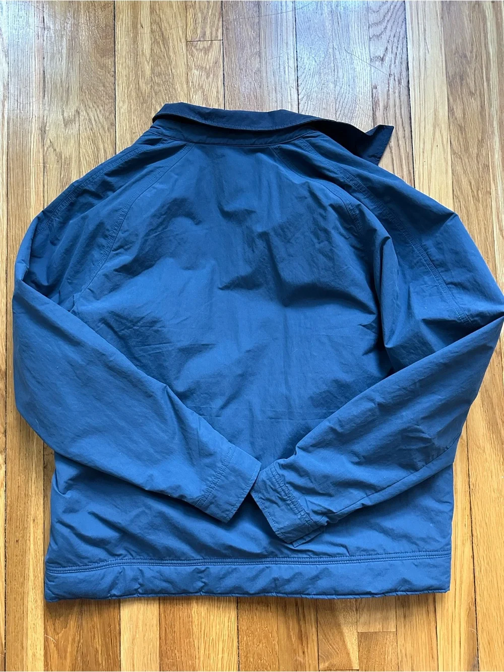 The North Face Men's Two-Tone Navy Lightweight Jacket